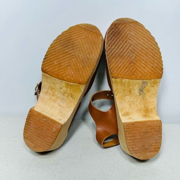 Brown Leather Kids Clogs - Picture 7 of 8